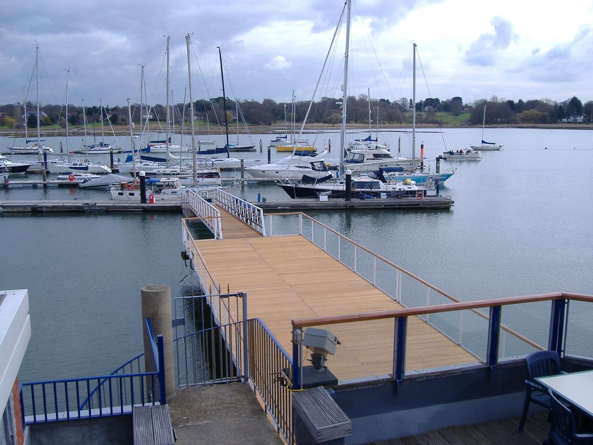 Royal Southern Yacht Club Hamble-le-Rice Zewnętrze zdjęcie